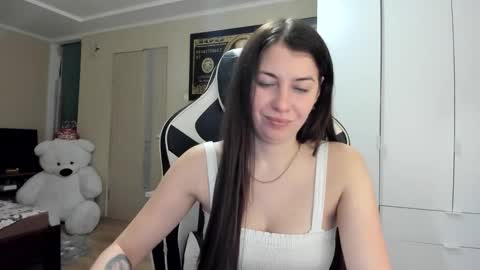 Snapshot of hailey_beauty chatting on October 13, 2025, 7:36 pm Sk pe Anya388109 online show from October 13, 2025, 7:36 pm