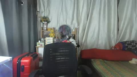 hailey_sweetcum77 online show from September 28, 2025, 10:31 am