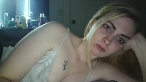 Snapshot of haileyakuma69 chatting on February 7, 2025, 6:35 am Hailey and d online show from February 7, 2025, 6:35 am