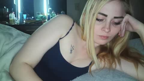 Snapshot of haileyakuma69 chatting on February 17, 2025, 2:42 am Hailey and d online show from February 17, 2025, 2:42 am