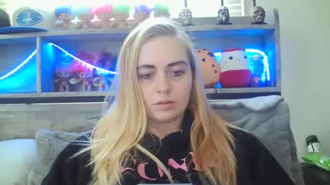 Snapshot of haileyakuma69 chatting on February 17, 2025, 9:30 pm Hailey and d online show from February 17, 2025, 9:30 pm