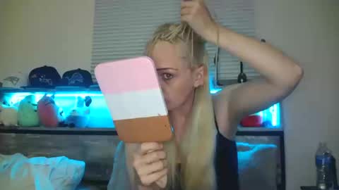 Snapshot of haileyakuma69 chatting on October 11, 2025, 11:36 pm Hailey and d online show from October 11, 2025, 11:36 pm