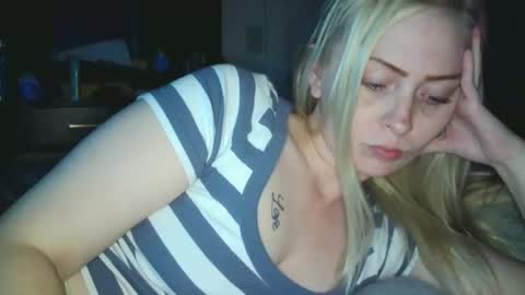 Snapshot of haileyakuma69 chatting on October 25, 2025, 8:22 am Hailey and d online show from October 25, 2025, 8:22 am