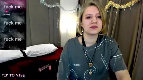 Snapshot of haileyfoxy chatting on December 30, 2024, 2:53 am Hailey online show from December 30, 2024, 2:53 am