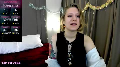 Snapshot of haileyfoxy chatting on January 3, 2025, 2:32 am Hailey online show from January 3, 2025, 2:32 am