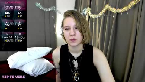 Snapshot of haileyfoxy chatting on January 3, 2025, 5:50 am Hailey online show from January 3, 2025, 5:50 am