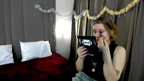 Snapshot of haileyfoxy chatting on January 6, 2025, 1:53 am Hailey online show from January 6, 2025, 1:53 am