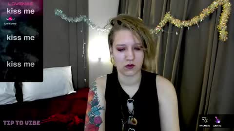 Snapshot of haileyfoxy chatting on January 8, 2025, 2:14 am Hailey online show from January 8, 2025, 2:14 am