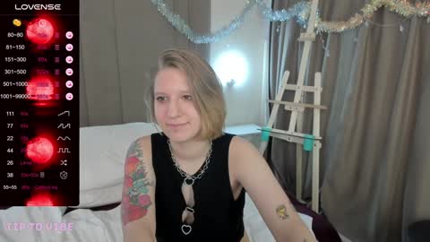 Snapshot of haileyfoxy chatting on February 2, 2025, 8:24 am Hailey online show from February 2, 2025, 8:24 am