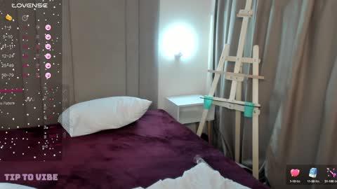 Snapshot of haileyfoxy chatting on February 5, 2025, 8:21 am Hailey online show from February 5, 2025, 8:21 am