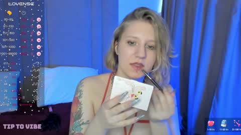 Snapshot of haileyfoxy chatting on February 7, 2025, 8:33 am Hailey online show from February 7, 2025, 8:33 am