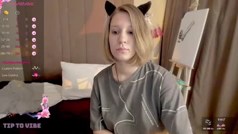 Snapshot of haileyfoxy chatting on March 1, 2025, 12:23 pm Hailey online show from March 1, 2025, 12:23 pm