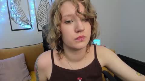 Snapshot of haileyfoxy chatting on September 11, 2025, 8:47 am Hailey online show from September 11, 2025, 8:47 am