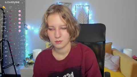 Snapshot of haileyfoxy chatting on September 29, 2025, 8:41 am Hailey online show from September 29, 2025, 8:41 am