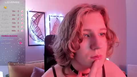 Snapshot of haileyfoxy chatting on October 30, 2025, 9:00 am Hailey online show from October 30, 2025, 9:00 am