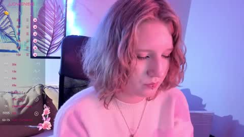 Snapshot of haileyfoxy chatting on December 1, 2025, 9:36 am Hailey online show from December 1, 2025, 9:36 am