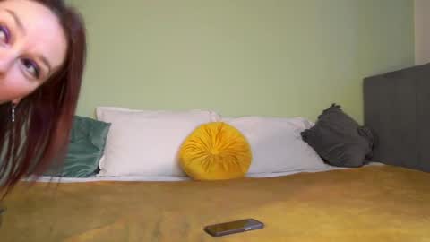 Hailey online show from February 11, 2025, 7:54 am