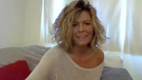 Hailey online show from January 7, 2025, 11:24 pm