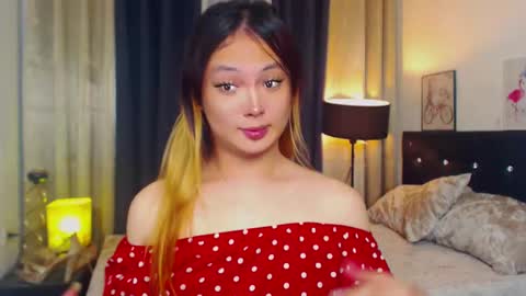 Snapshot of hailywilson chatting on December 8, 2024, 12:07 am haily online show from December 8, 2024, 12:07 am