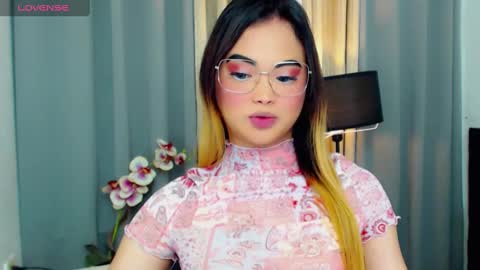 Snapshot of hailywilson chatting on March 1, 2025, 7:48 pm haily online show from March 1, 2025, 7:48 pm