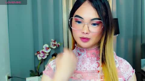 Snapshot of hailywilson chatting on March 2, 2025, 5:23 am haily online show from March 2, 2025, 5:23 am