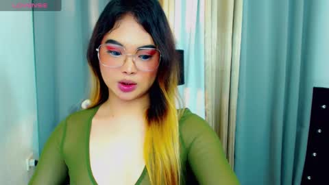 Snapshot of hailywilson chatting on March 7, 2025, 2:15 am haily online show from March 7, 2025, 2:15 am