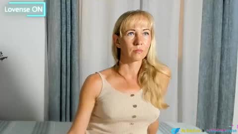 Snapshot of hairy_mommy chatting on October 21, 2025, 1:12 pm Christine - online show from October 21, 2025, 1:12 pm