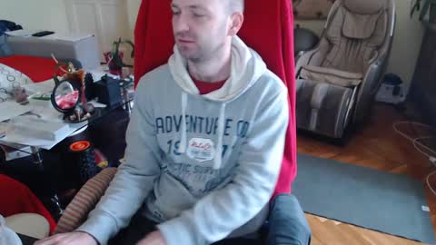 Snapshot of hairyass25yo chatting on December 10, 2024, 9:23 am Puppy3 StockyDaddiesmusclebearsbeefybigmans online show from December 10, 2024, 9:23 am