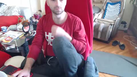 Snapshot of hairyass25yo chatting on December 17, 2024, 11:06 am Puppy3 StockyDaddiesmusclebearsbeefybigmans online show from December 17, 2024, 11:06 am
