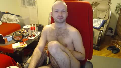 Snapshot of hairyass25yo chatting on December 24, 2024, 6:28 pm Puppy3 StockyDaddiesmusclebearsbeefybigmans online show from December 24, 2024, 6:28 pm