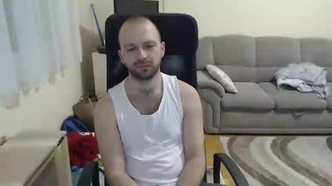 Snapshot of hairyass25yo chatting on January 17, 2025, 6:12 pm Puppy3 StockyDaddiesmusclebearsbeefybigmans online show from January 17, 2025, 6:12 pm