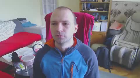 Snapshot of hairyass25yo chatting on February 5, 2025, 9:15 am Puppy3 StockyDaddiesmusclebearsbeefybigmans online show from February 5, 2025, 9:15 am
