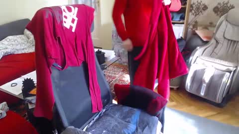 Snapshot of hairyass25yo chatting on February 10, 2025, 9:58 am Puppy3 StockyDaddiesmusclebearsbeefybigmans online show from February 10, 2025, 9:58 am