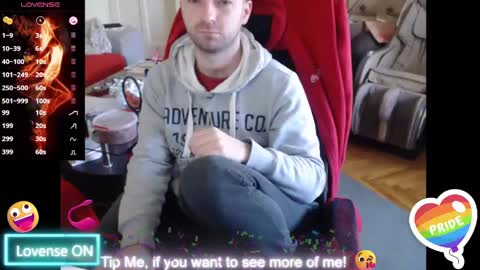 Snapshot of hairyass25yo chatting on February 21, 2025, 2:16 pm Puppy3 StockyDaddiesmusclebearsbeefybigmans online show from February 21, 2025, 2:16 pm