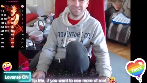 Snapshot of hairyass25yo chatting on March 1, 2025, 12:01 pm Puppy3 StockyDaddiesmusclebearsbeefybigmans online show from March 1, 2025, 12:01 pm