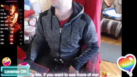 Snapshot of hairyass25yo chatting on March 4, 2025, 2:42 pm Puppy3 StockyDaddiesmusclebearsbeefybigmans online show from March 4, 2025, 2:42 pm