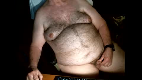 Snapshot of hairybear813 chatting on September 9, 2025, 5:34 pm hairybear813 online show from September 9, 2025, 5:34 pm