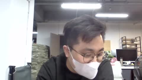 Snapshot of hairycol66 chatting on December 11, 2024, 3:05 pm hairycol66 online show from December 11, 2024, 3:05 pm