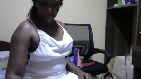 Snapshot of hairypussybigassy001 chatting on December 21, 2024, 3:25 am hairypussybigassy001 online show from December 21, 2024, 3:25 am