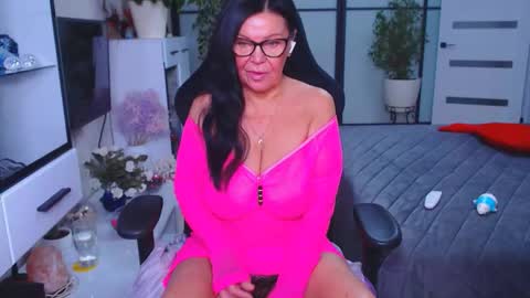 Snapshot of hairypussygranny chatting on November 16, 2025, 8:31 am Monika online show from November 16, 2025, 8:31 am