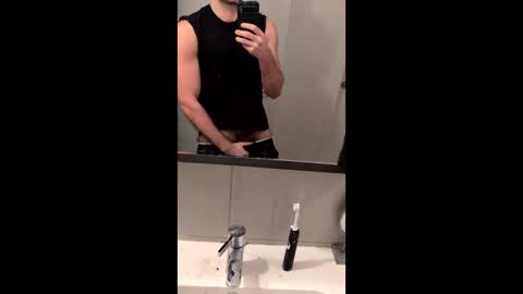 hairytwunk00 online show from December 18, 2025, 9:54 pm