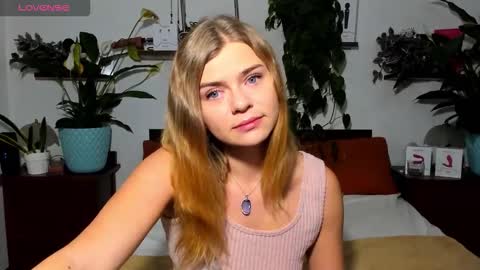 Snapshot of haleyreedme chatting on November 27, 2025, 8:27 am Haley online show from November 27, 2025, 8:27 am