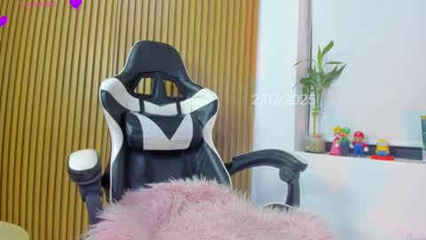 Anahis online show from March 3, 2025, 12:37 am