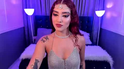 Snapshot of hallsred_rh chatting on December 21, 2024, 10:51 pm Halls Red online show from December 21, 2024, 10:51 pm