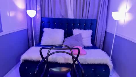 Snapshot of hallsred_rh chatting on January 25, 2025, 12:06 am Halls Red online show from January 25, 2025, 12:06 am