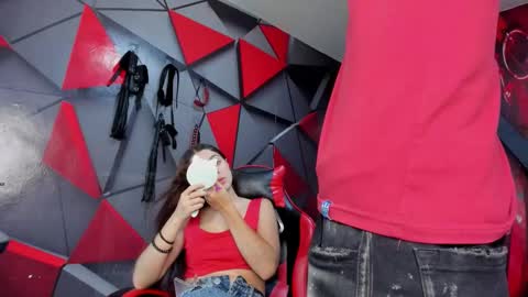 Snapshot of hana_and_zeta chatting on September 27, 2025, 12:10 pm Hana and Zeta online show from September 27, 2025, 12:10 pm