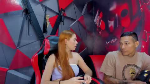 Snapshot of hana_and_zeta chatting on December 2, 2025, 12:21 pm Hana and Zeta online show from December 2, 2025, 12:21 pm