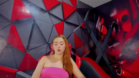 Snapshot of hana_and_zeta chatting on December 4, 2025, 12:14 pm Hana and Zeta online show from December 4, 2025, 12:14 pm