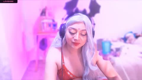 Hana Hyuga .   Please help me reach 200 thumbs up online show from October 25, 2025, 2:41 am