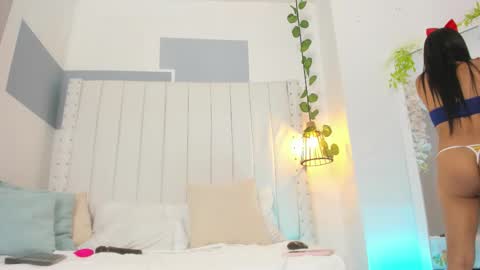 hanah_gray online show from October 31, 2025, 11:11 am